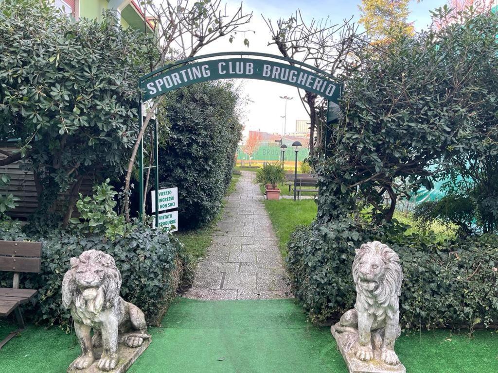 Hotel Sporting Brugherio Exterior foto