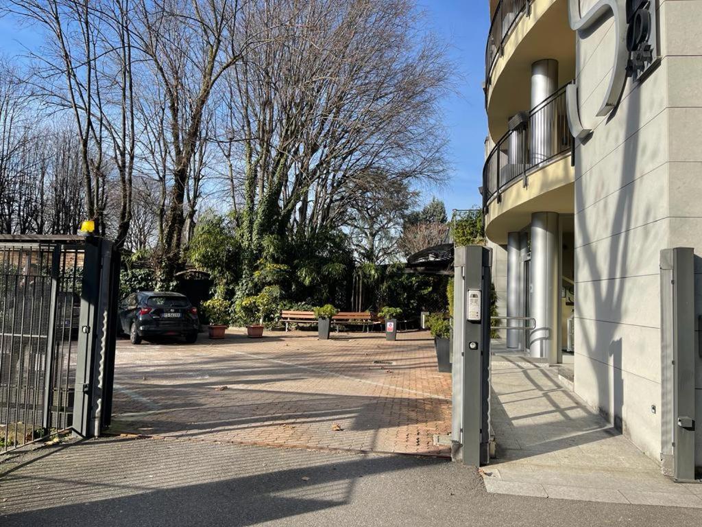 Hotel Sporting Brugherio Exterior foto
